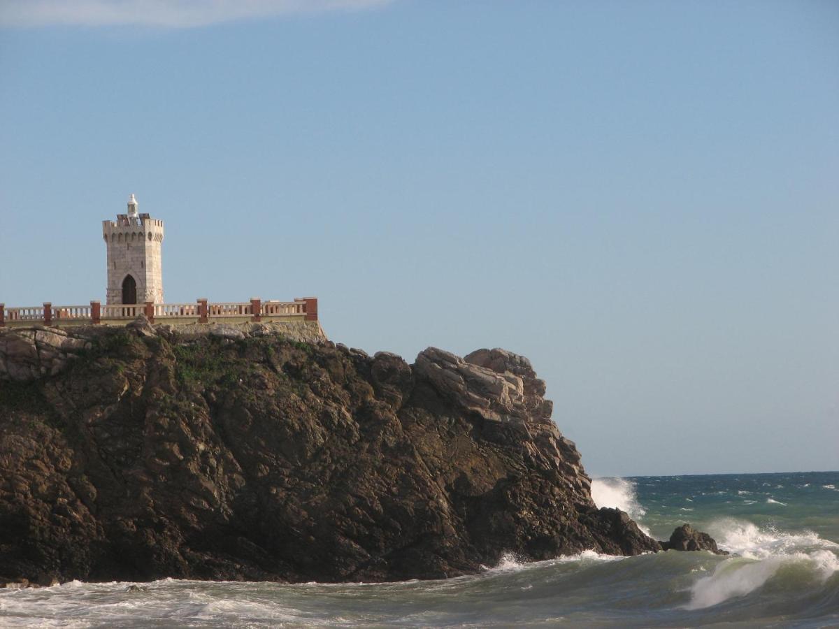 Casa Ilanfra - Appartamenti Gabbiano, Farfalla E Stella Marina بيومبينوا المظهر الخارجي الصورة