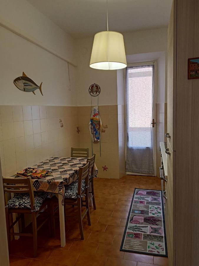 Casa Ilanfra - Appartamenti Gabbiano, Farfalla E Stella Marina بيومبينوا المظهر الخارجي الصورة