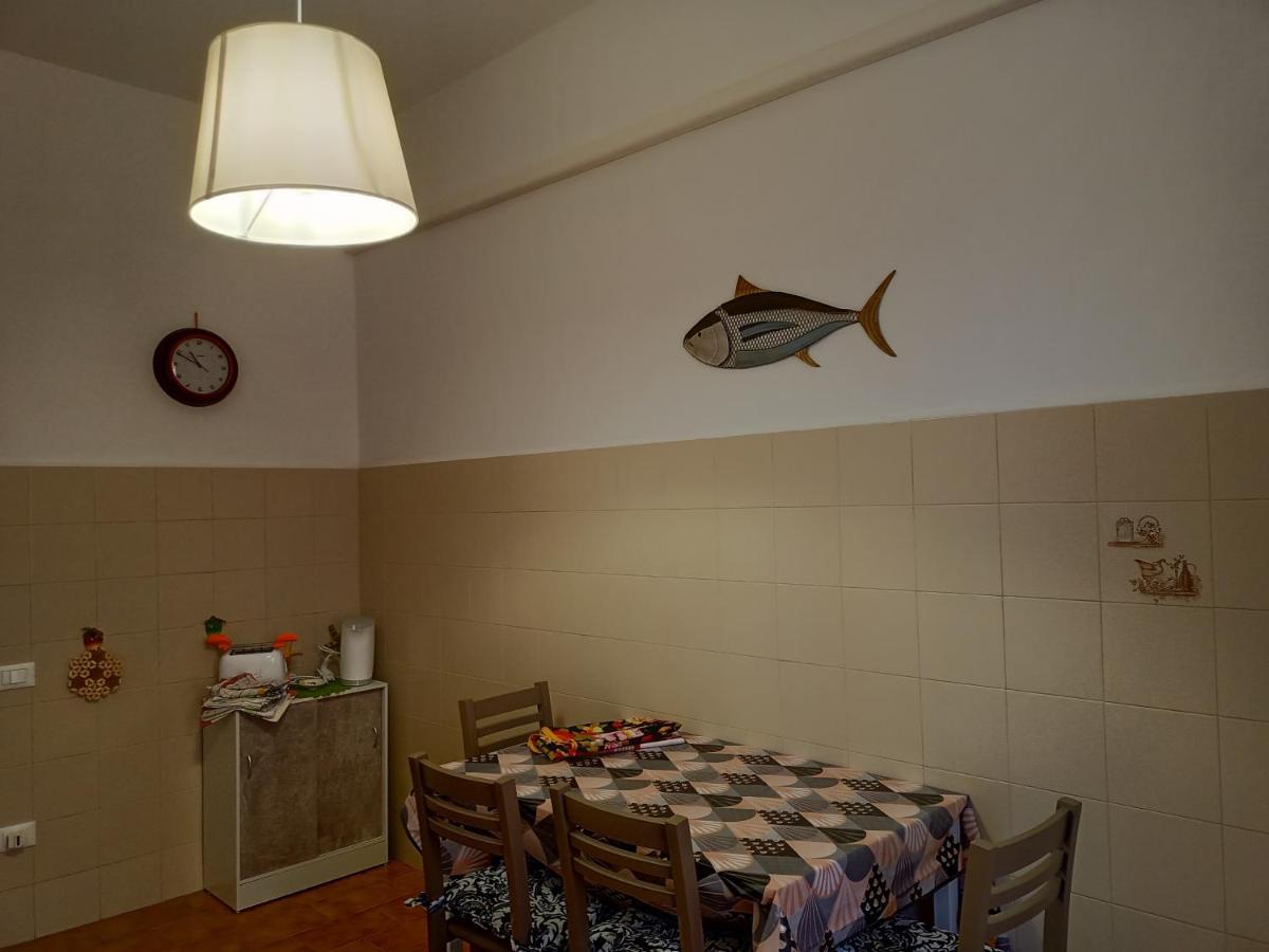 Casa Ilanfra - Appartamenti Gabbiano, Farfalla E Stella Marina بيومبينوا المظهر الخارجي الصورة