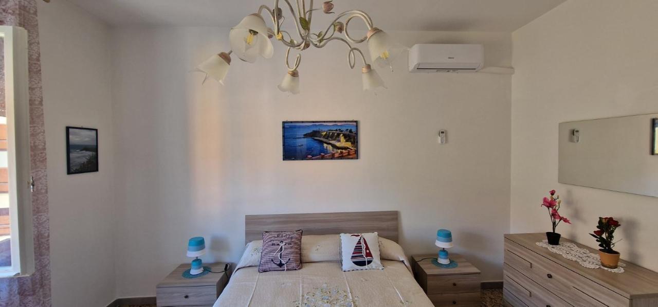 Casa Ilanfra - Appartamenti Gabbiano, Farfalla E Stella Marina بيومبينوا المظهر الخارجي الصورة