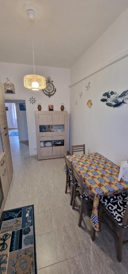 Casa Ilanfra - Appartamenti Gabbiano, Farfalla E Stella Marina بيومبينوا المظهر الخارجي الصورة