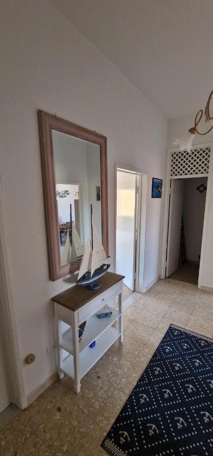 Casa Ilanfra - Appartamenti Gabbiano, Farfalla E Stella Marina بيومبينوا المظهر الخارجي الصورة
