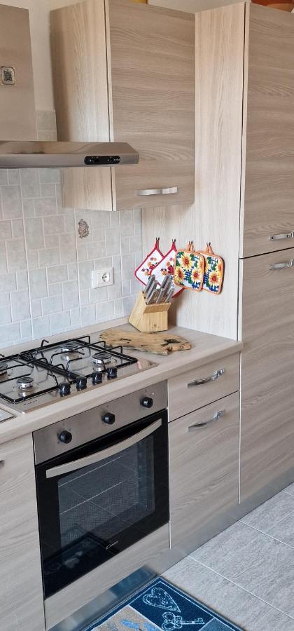 Casa Ilanfra - Appartamenti Gabbiano, Farfalla E Stella Marina بيومبينوا المظهر الخارجي الصورة