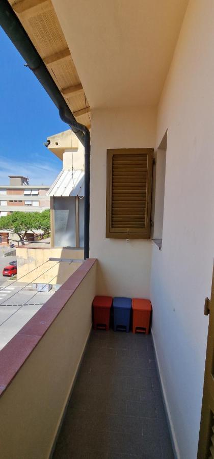 Casa Ilanfra - Appartamenti Gabbiano, Farfalla E Stella Marina بيومبينوا المظهر الخارجي الصورة
